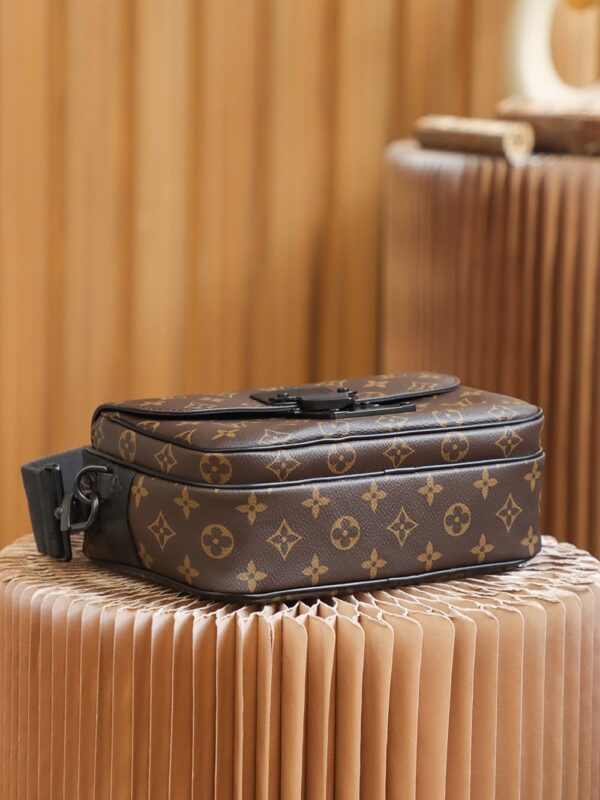 LC713 – Louis Vuitton ???? ???????????????? M45806 Top Quality