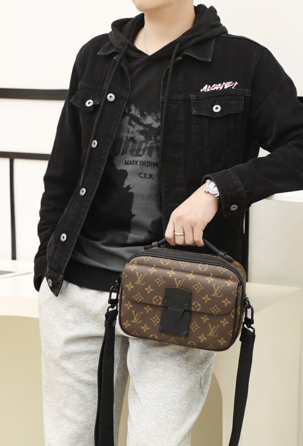 LC713 – Louis Vuitton ???? ???????????????? M45806 Top Quality