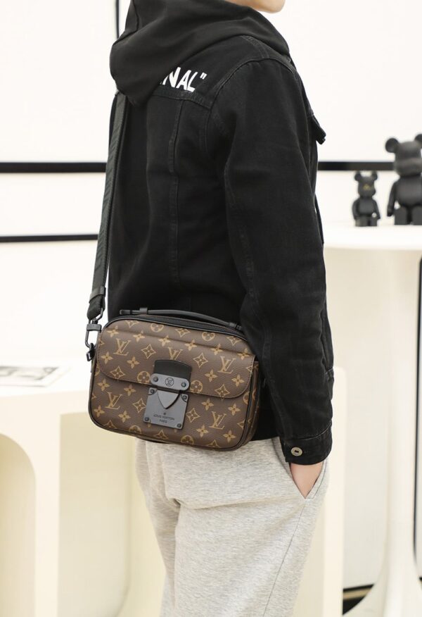 LC713 – Louis Vuitton ???? ???????????????? M45806 Top Quality