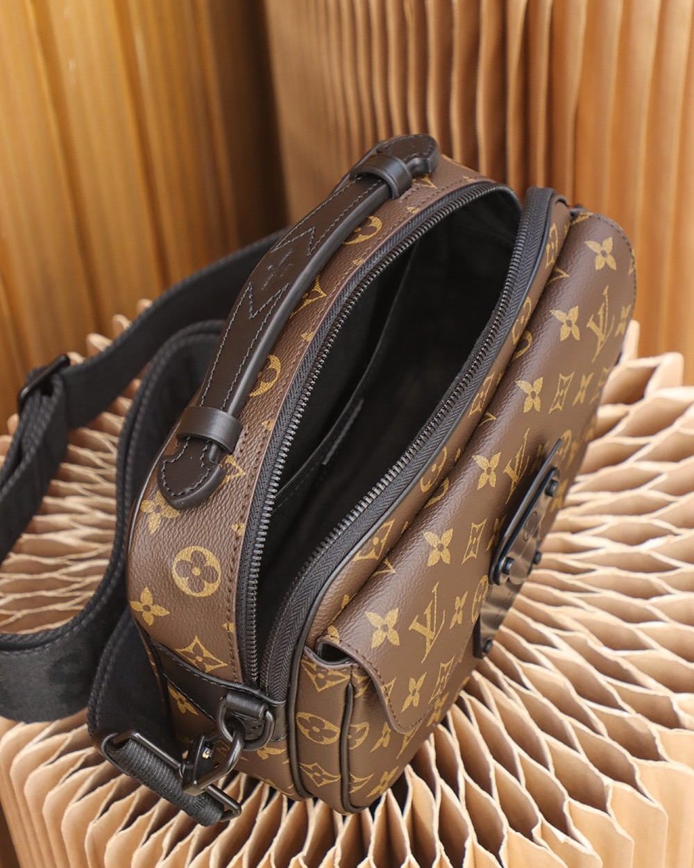 LC713 – Louis Vuitton ? ???? M45806 Top Quality
