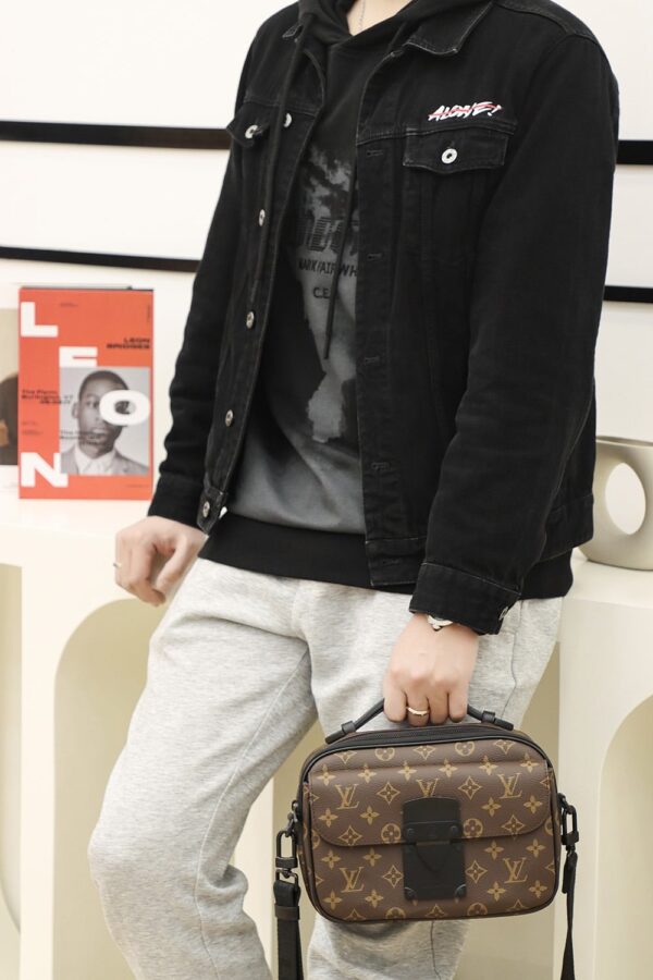 LC713 – Louis Vuitton ???? ???????????????? M45806 Top Quality