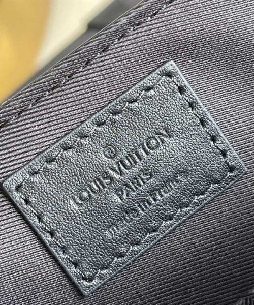 LC77 - Louis Vuitton Women’s Fashion Bag 