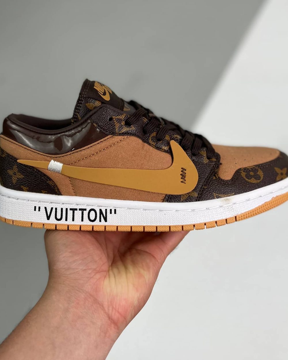 LC774 – Top Quality Women’s Fashion Bag