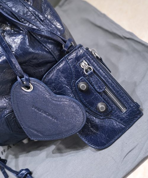 Le Cagole Small Bucket Bag In Black/Dark Blue/Sliver Tone For Women 11.8in/30 cm 7024321VG9Y1000