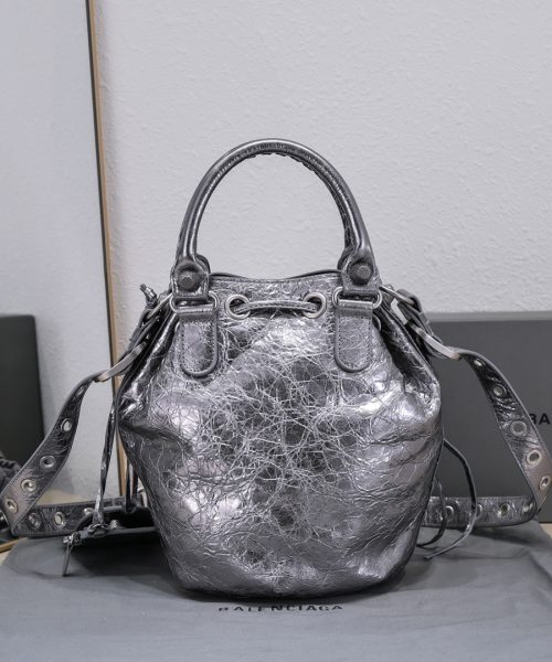 Le Cagole Small Bucket Bag In Black/Dark Blue/Sliver Tone For Women 11.8in/30 cm 7024321VG9Y1000