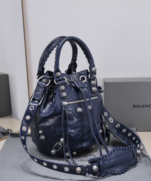 Le Cagole Small Bucket Bag In Black/Dark Blue/Sliver Tone For Women 11.8in/30 cm 7024321VG9Y1000