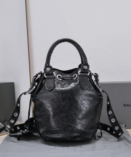 Le Cagole Small Bucket Bag In Black/Dark Blue/Sliver Tone For Women 11.8in/30 cm 7024321VG9Y1000