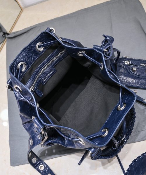 Le Cagole Small Bucket Bag In Black/Dark Blue/Sliver Tone For Women 11.8in/30 cm 7024321VG9Y1000