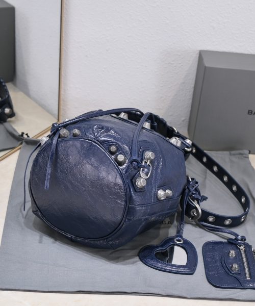 Le Cagole Small Bucket Bag In Black/Dark Blue/Sliver Tone For Women 11.8in/30 cm 7024321VG9Y1000