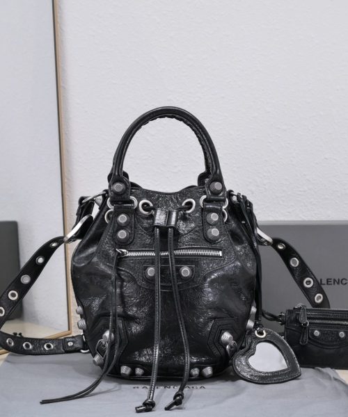 Le Cagole Small Bucket Bag In Black/Dark Blue/Sliver Tone For Women 11.8in/30 cm 7024321VG9Y1000
