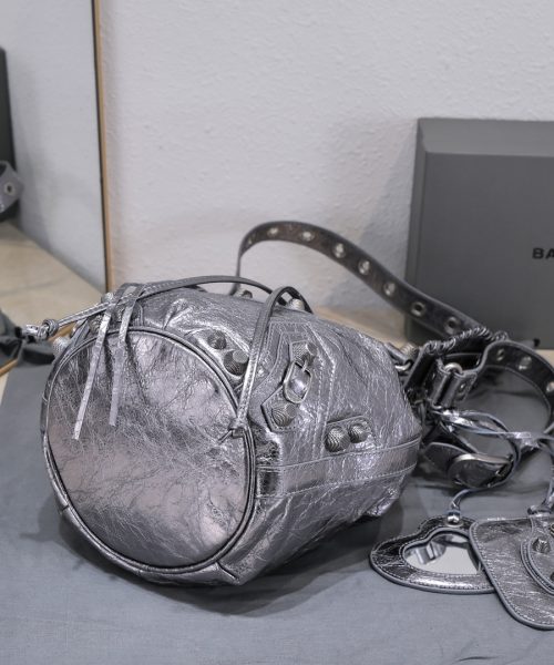 Le Cagole Small Bucket Bag In Black/Dark Blue/Sliver Tone For Women 11.8in/30 cm 7024321VG9Y1000