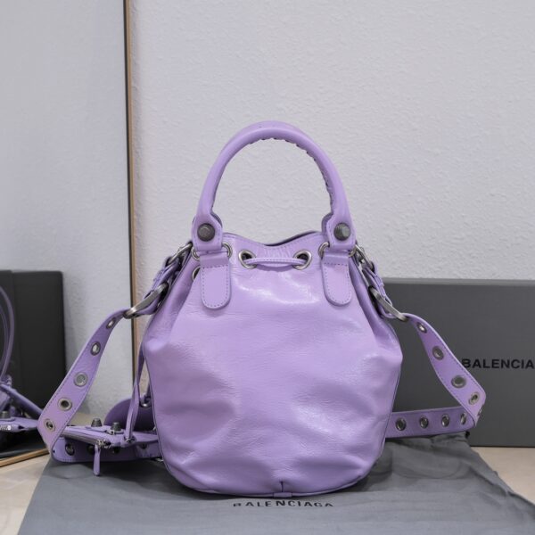 Le Cagole Small Bucket Bag In White/Black/Purple For Women 11.8in/30 cm