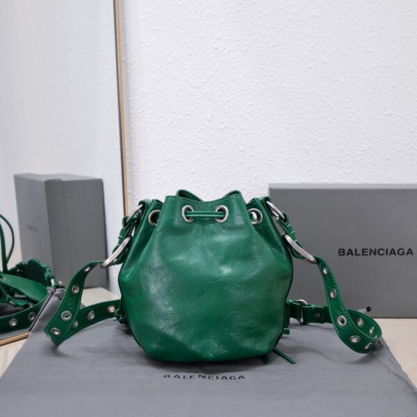 Le Cagole Xs Bucket Bag Purple/Pink/Red/Blue/Green For Women 7.8in/20 cm