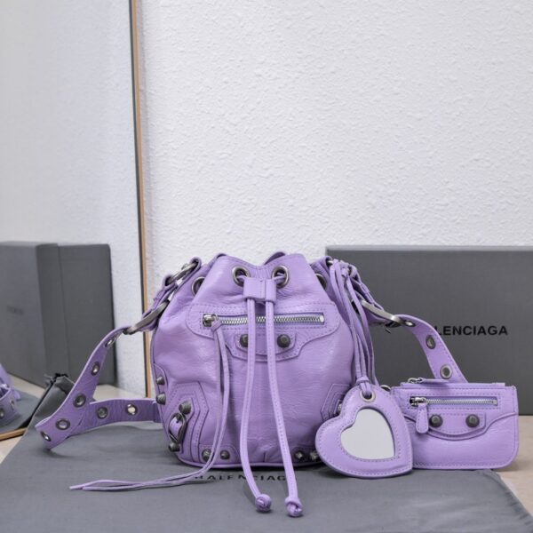 Le Cagole Xs Bucket Bag Purple/Pink/Red/Blue/Green For Women 7.8in/20 cm