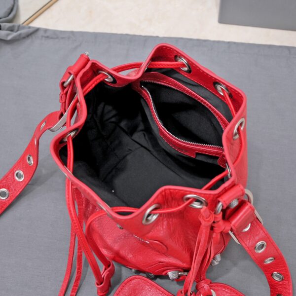 Le Cagole Xs Bucket Bag Purple/Pink/Red/Blue/Green For Women 7.8in/20 cm