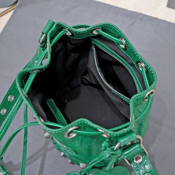 Le Cagole Xs Bucket Bag Purple/Pink/Red/Blue/Green For Women 7.8in/20 cm