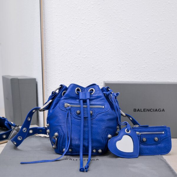 Le Cagole Xs Bucket Bag Purple/Pink/Red/Blue/Green For Women 7.8in/20 cm