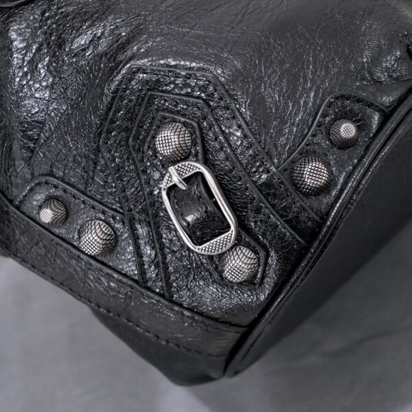 Le Cagole Xs Bucket Bag White/Black/Light Black/Grey/Light Grey For Women 7.8in/20 cm 7024311VG9Y9104