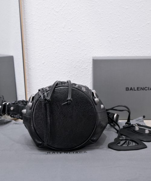 Le Cagole Xs Bucket Bag White/Black/Light Black/Grey/Light Grey For Women 7.8in/20 cm 7024311VG9Y9104