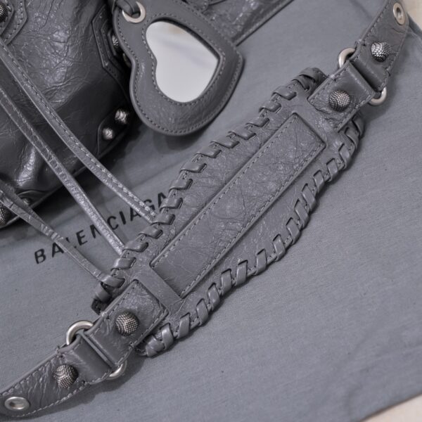 Le Cagole Xs Bucket Bag White/Black/Light Black/Grey/Light Grey For Women 7.8in/20 cm 7024311VG9Y9104