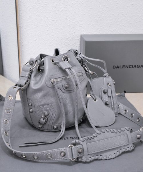 Le Cagole Xs Bucket Bag White/Black/Light Black/Grey/Light Grey For Women 7.8in/20 cm 7024311VG9Y9104