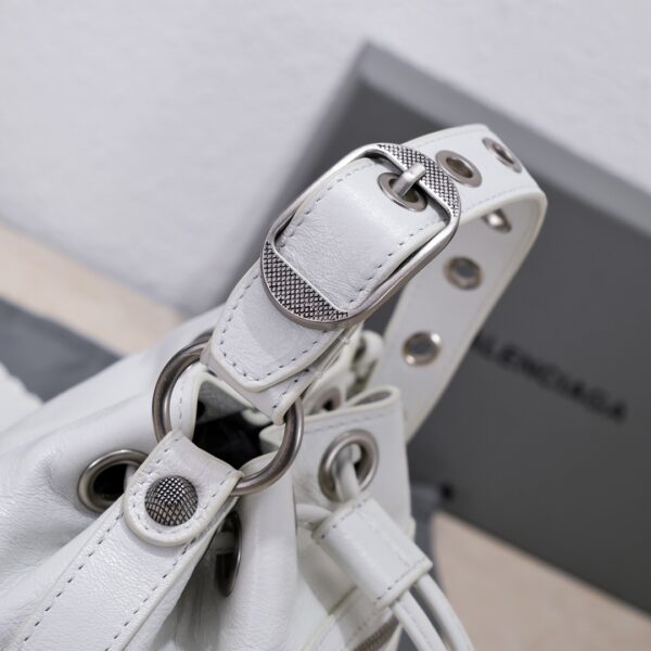 Le Cagole Xs Bucket Bag White/Black/Light Black/Grey/Light Grey For Women 7.8in/20 cm 7024311VG9Y9104