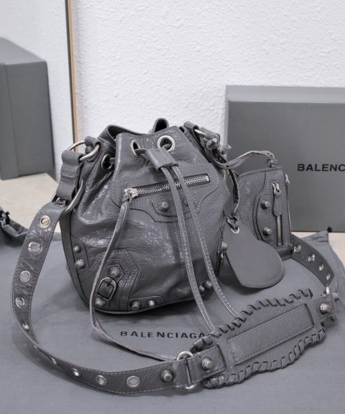 Le Cagole Xs Bucket Bag White/Black/Light Black/Grey/Light Grey For Women 7.8in/20 cm 7024311VG9Y9104