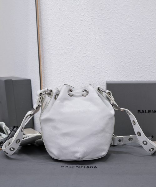 Le Cagole Xs Bucket Bag White/Black/Light Black/Grey/Light Grey For Women 7.8in/20 cm 7024311VG9Y9104