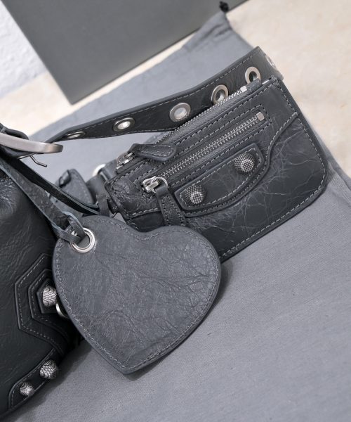 Le Cagole Xs Bucket Bag White/Black/Light Black/Grey/Light Grey For Women 7.8in/20 cm 7024311VG9Y9104