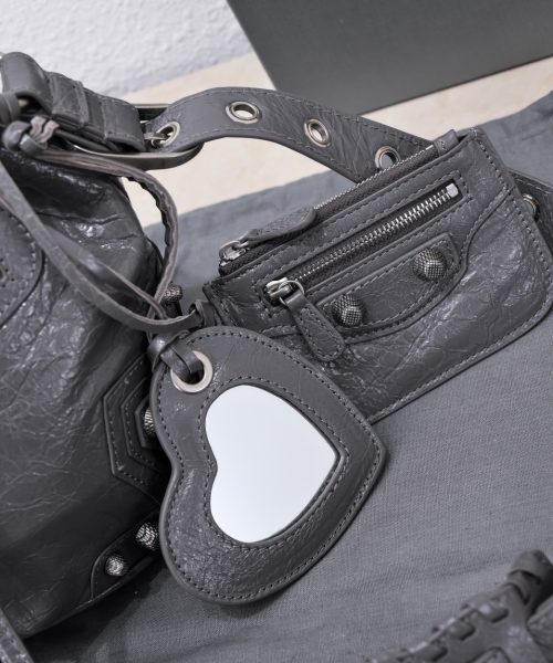 Le Cagole Xs Bucket Bag White/Black/Light Black/Grey/Light Grey For Women 7.8in/20 cm 7024311VG9Y9104