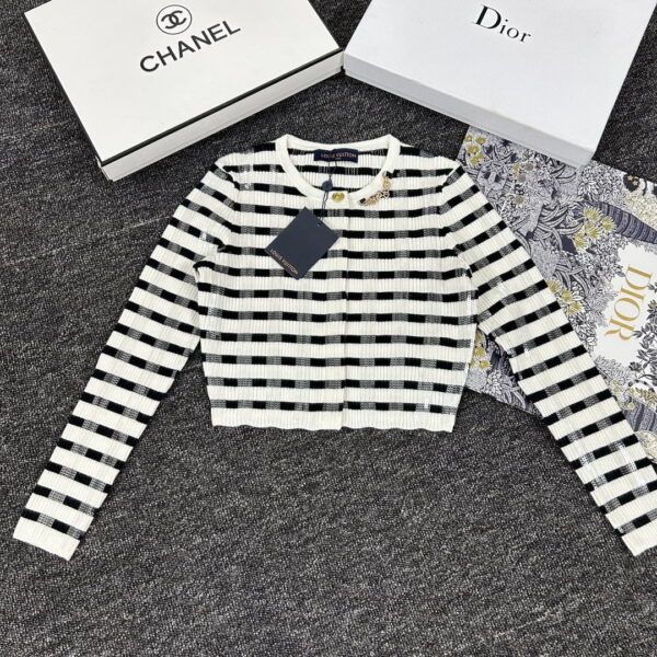 Long Sleeves Horizontal Stripes Crop Top And Skirt White For Women