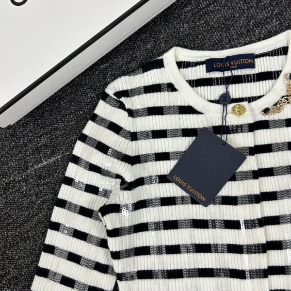 Long Sleeves Horizontal Stripes Crop Top And Skirt White For Women