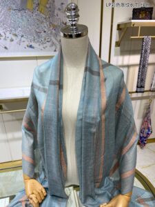 Loro Piana Long Island Stole Linen and Silk in Blue Scarf 205cm/80in 