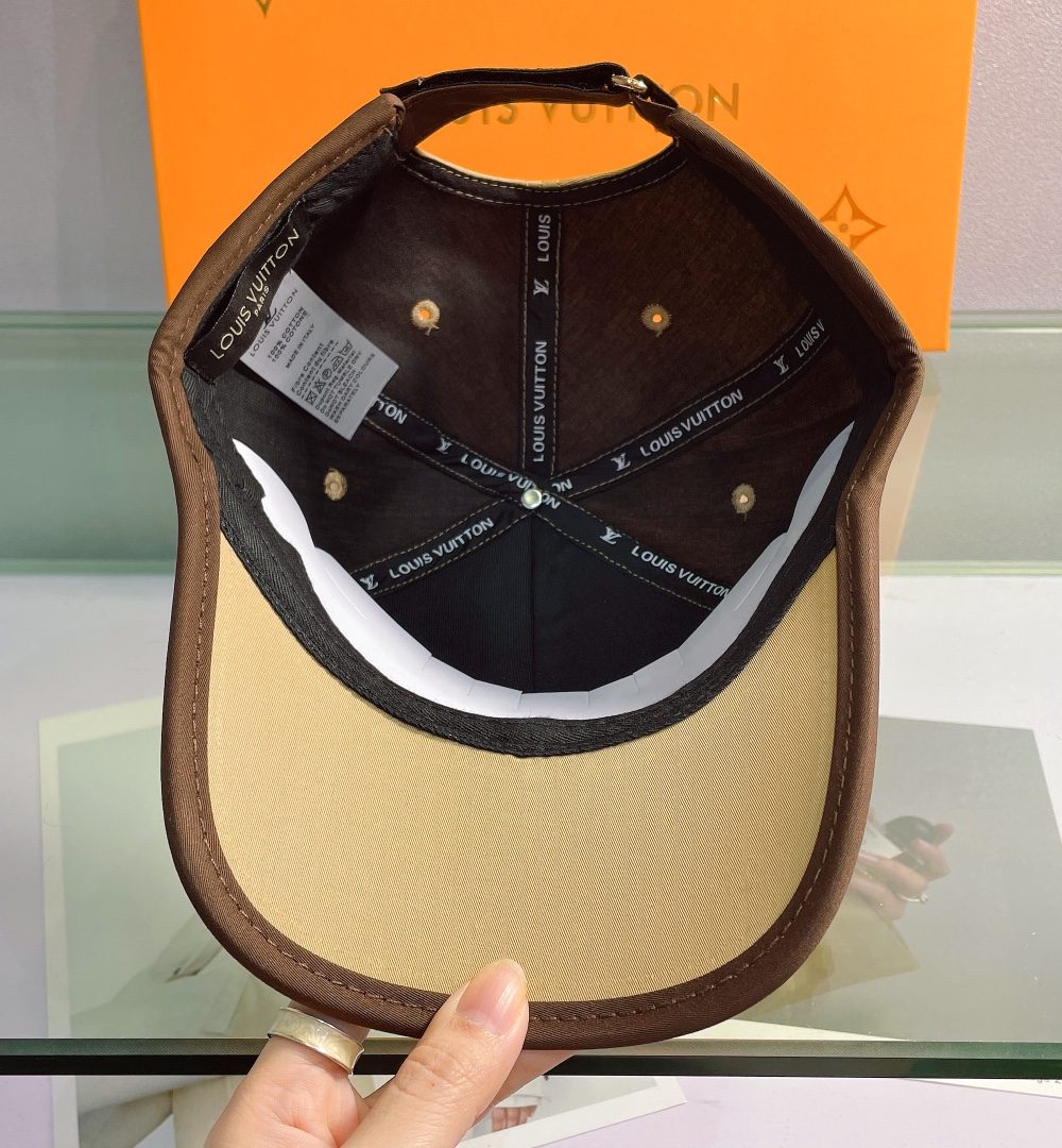 Louis Vuitton Aerogram Cotton Cap In Brown
