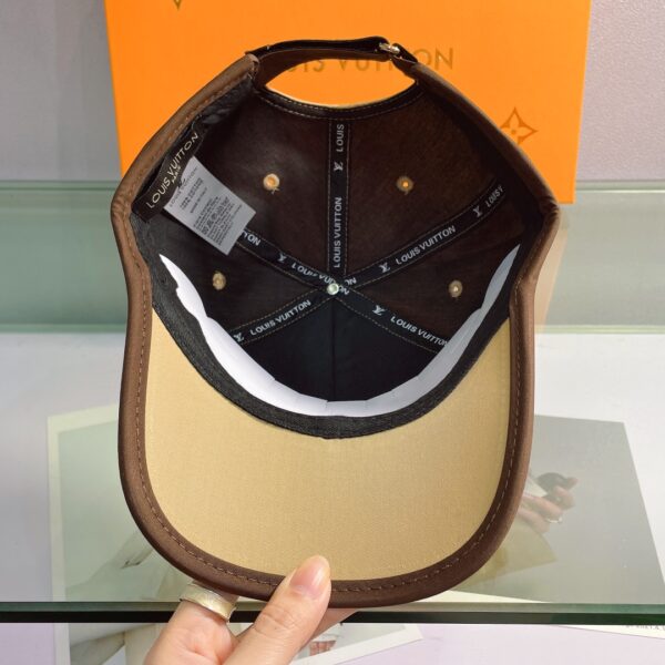 Louis Vuitton Aerogram Cotton Cap In Brown