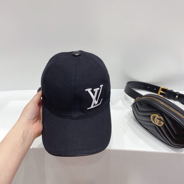 Louis Vuitton Be My Cap Black LV Cap