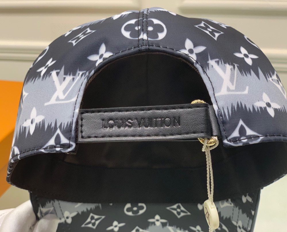 Louis Vuitton Be My Cap Black LV Cap
