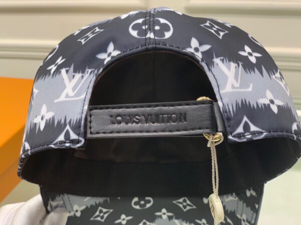 Louis Vuitton Be My Cap Black LV Cap