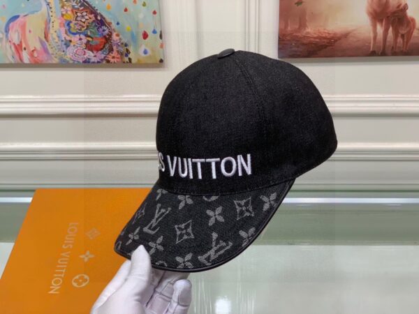 Louis Vuitton Be My Cap Black LV Cap