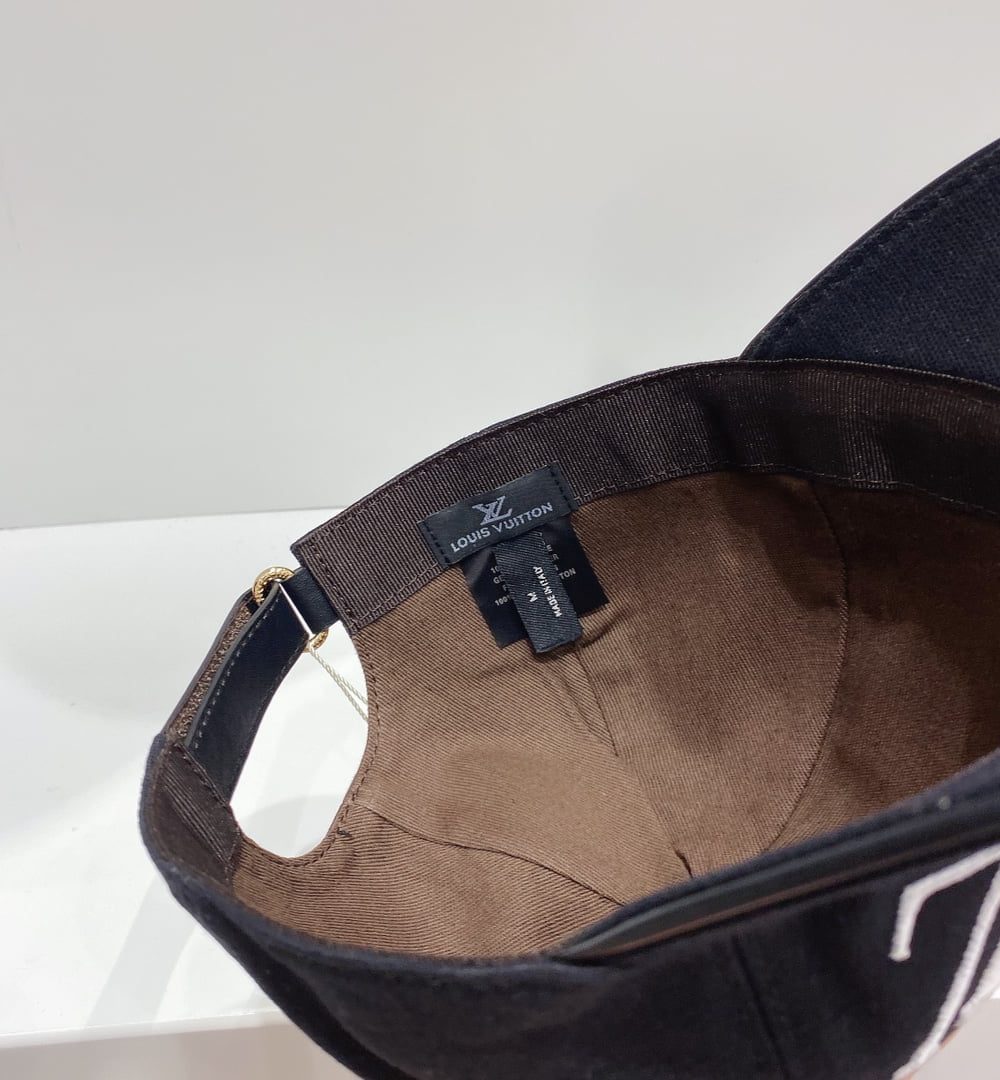 Louis Vuitton Be My Cap Black LV Cap