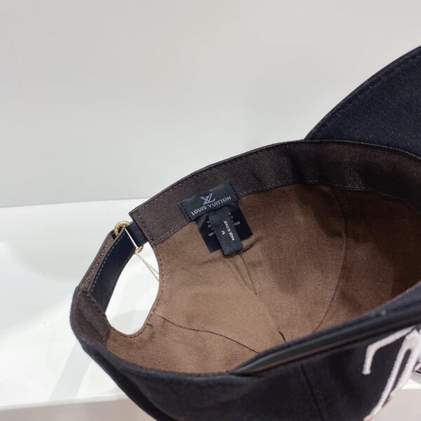 Louis Vuitton Be My Cap Black LV Cap