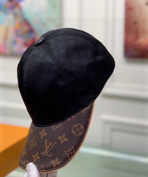 Louis Vuitton Be My Cap Black LV Cap
