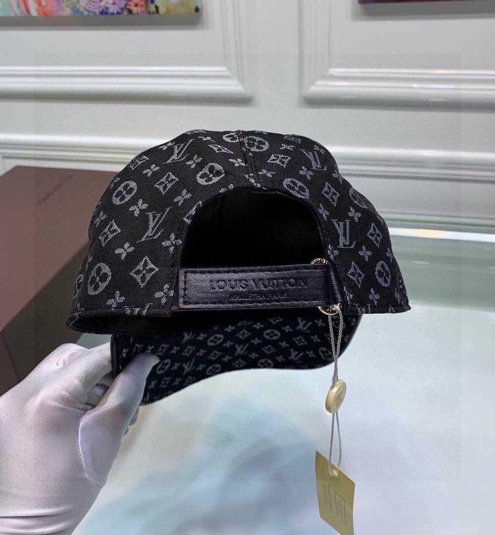 Louis Vuitton Be My Cap Black LV Cap