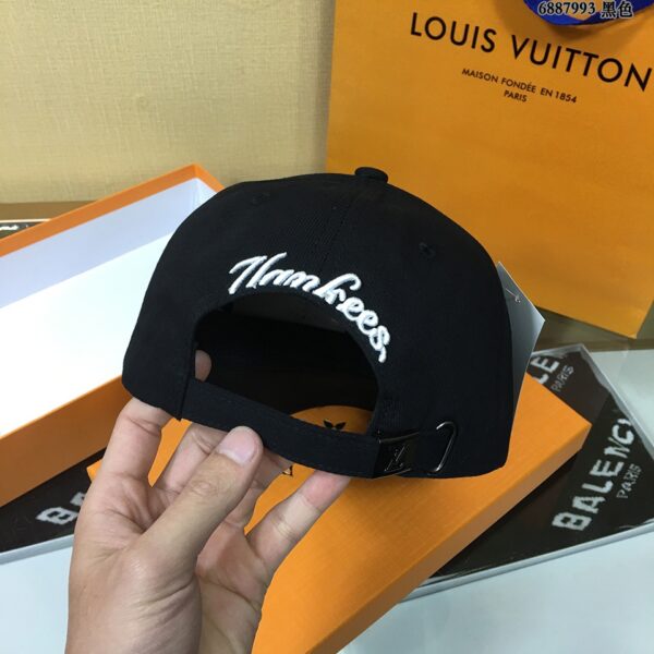 Louis Vuitton Be My Cap Black LV Cap