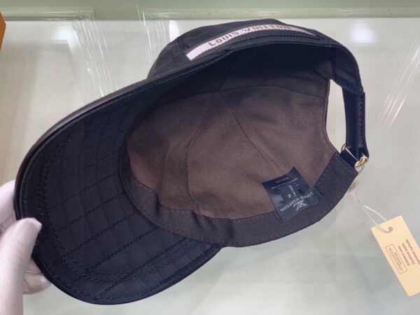 Louis Vuitton Be My Cap Black LV Cap