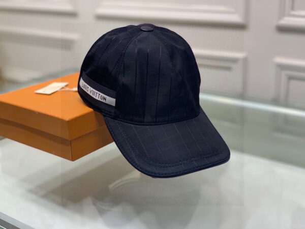 Louis Vuitton Be My Cap Black LV Cap