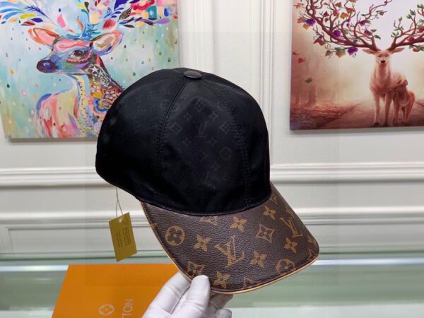 Louis Vuitton Be My Cap Black LV Cap