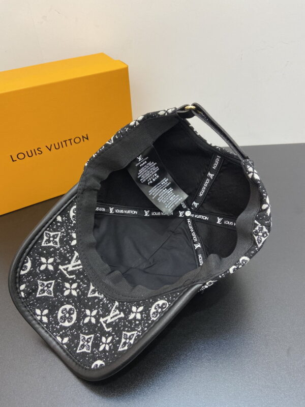 Louis Vuitton Be My Cap Black LV Cap