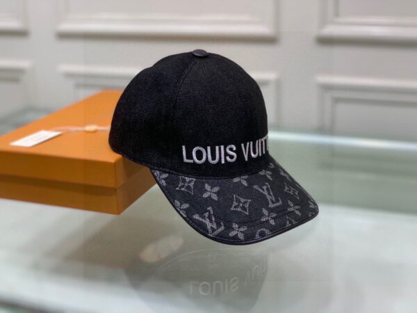 Louis Vuitton Be My Cap Black LV Cap