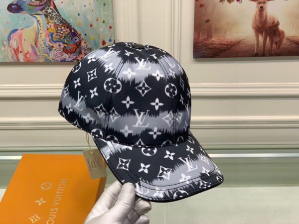Louis Vuitton Be My Cap Black LV Cap